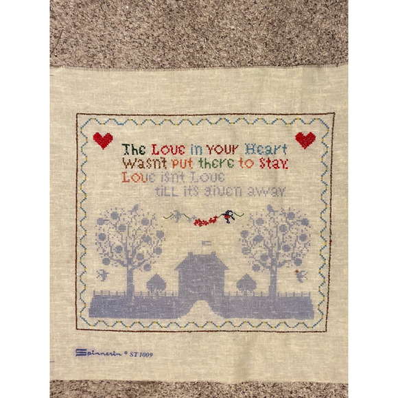 Vintage Spinnerin Creative Stitchery St Love 1009 Partially Completed Embroidery - Picture 3 of 6